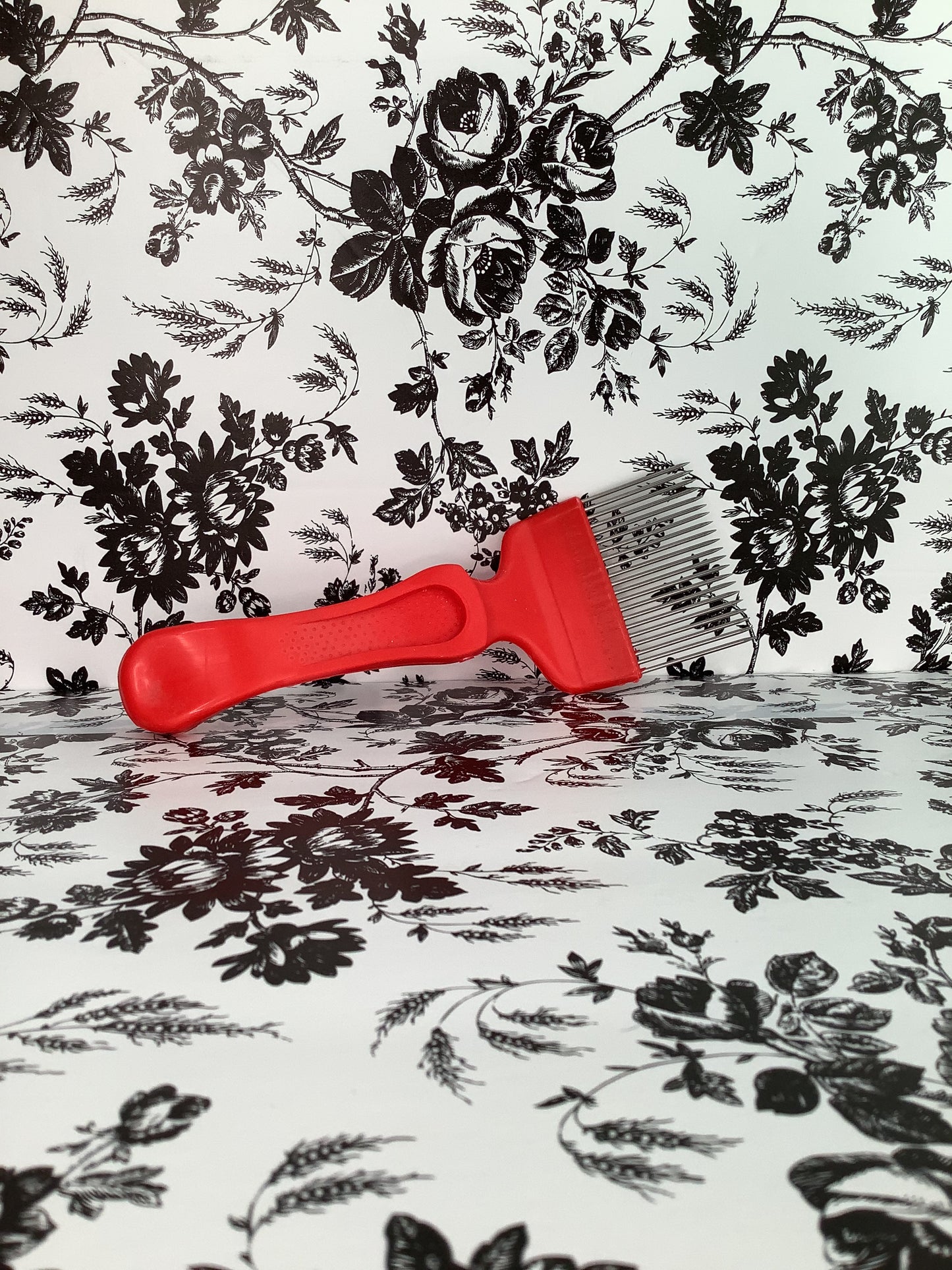 Scratcher/Uncapping Fork