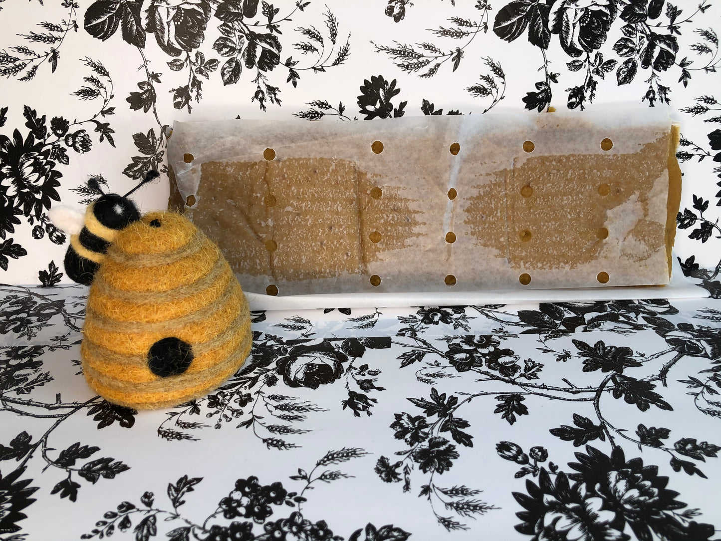Global Protein Pollen Patties