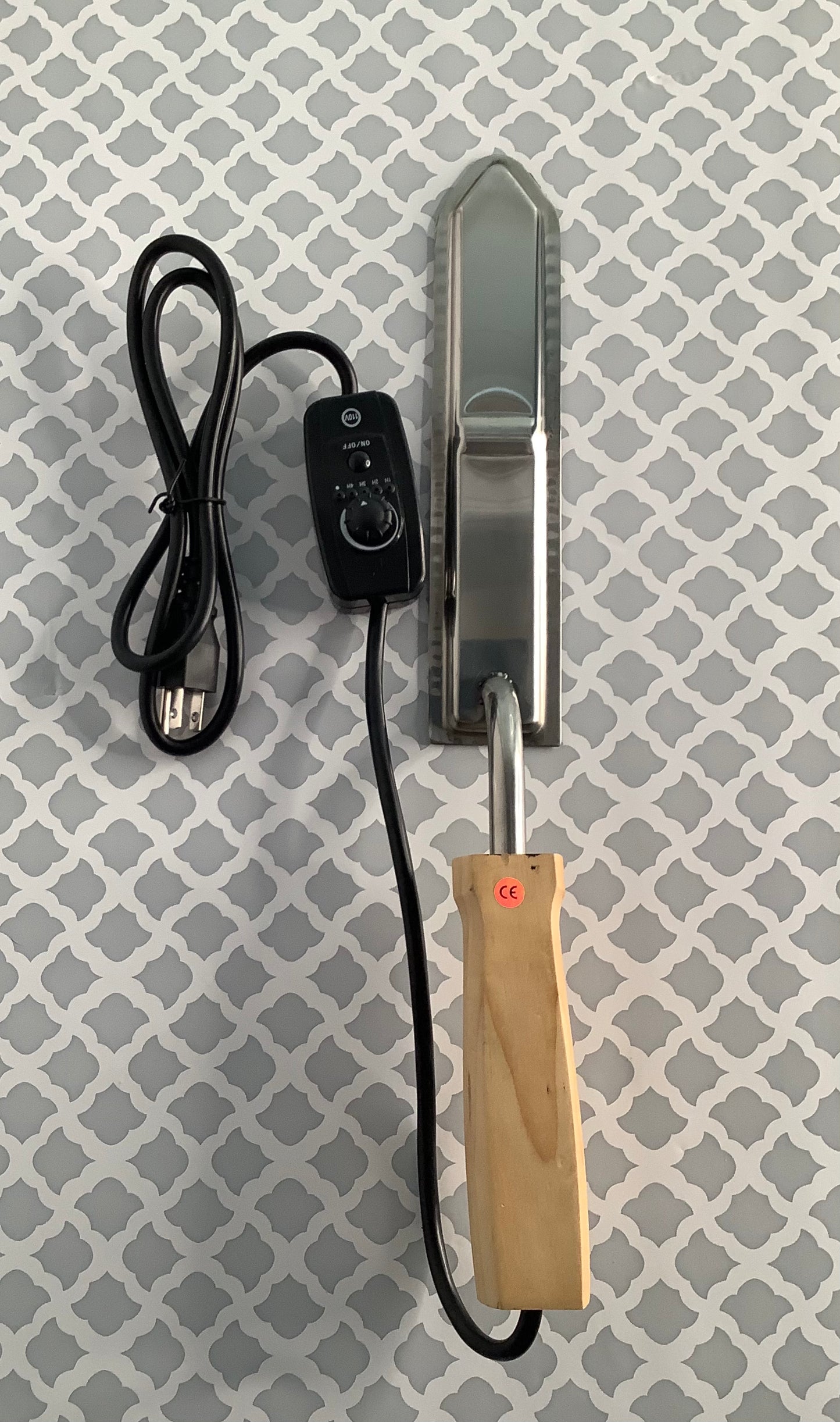 Uncapping Knives